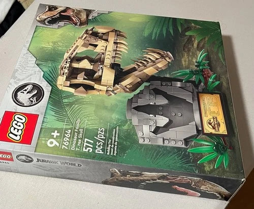 LEGO Jurassic World: Dinosaur Fossils: T. Rex Skull (76964) New in box