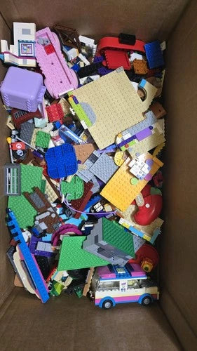 MEOW Bulk Lot 22.2 lbs Mixed Bricks Parts Pieces With Star Wars Elements As Is