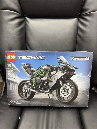 LEGO Technic Kawasaki Ninja H2R Motorcycle 42170 Building Set ⭐