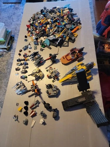 LEGO Bulk Lot Mixed Pieces Parts w/ Minifigures Star Wars Jurassic Park