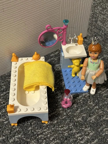 LEGO BELVILLE: Flora's Bubbling Bath (5837)