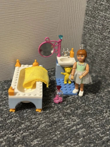 LEGO BELVILLE: Flora's Bubbling Bath (5837)