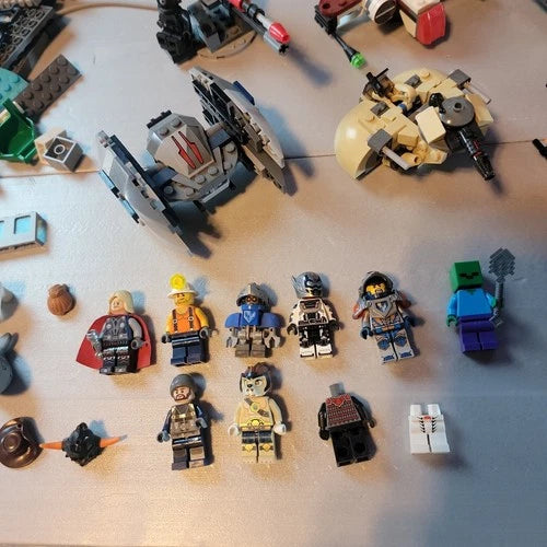 LEGO Bulk Lot Mixed Pieces Parts w/ Minifigures Star Wars Jurassic Park