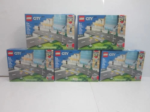 LEGO CITY Lot of 5 Complete Road Plates (60304) Sets w/ Original Boxes & Manuals