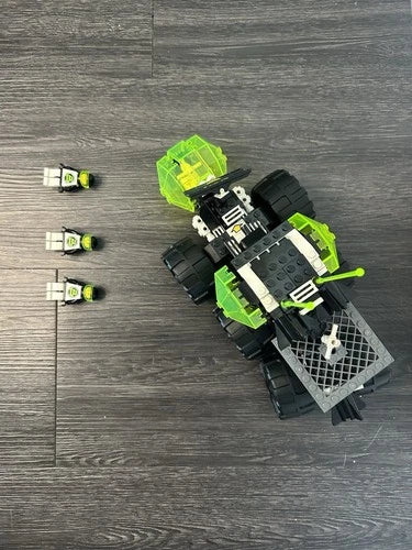 LEGO Space: Spectral Starguider (6933)