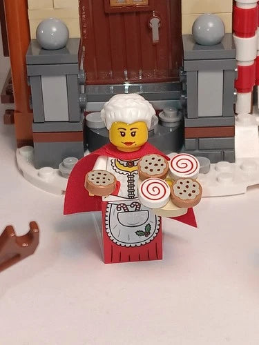 LEGO 10245 Santa's Workshop Winter Village - Incomplete w/ Spares & Separator