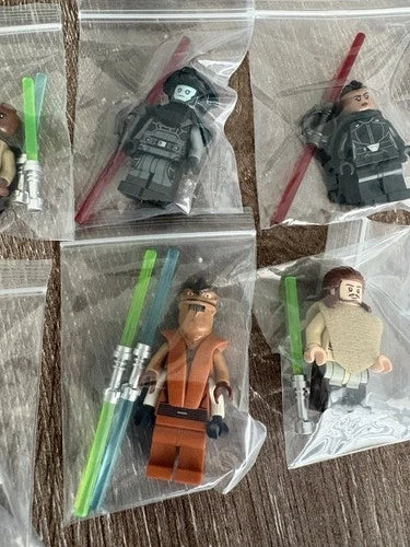 MEOW Star Wars Minifigure Lot. No cracks on any of the figs. Comes as shown