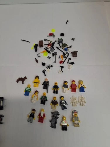 MEOW bulk lot 12lbs of bulk bricks with random minifigures and accessories