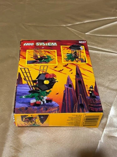 Vintage LEGO Fright Knights WITCH'S WINDSHIP #6037 New in Sealed Box 1997