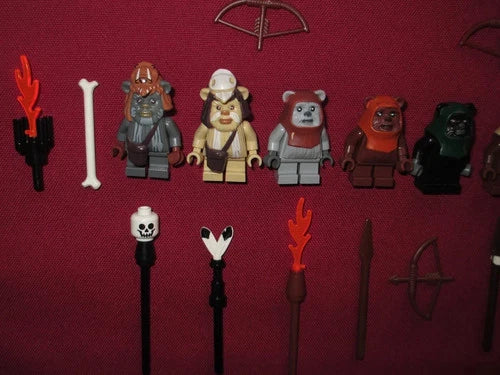 LEGO Star Wars minifigures Ewoks LOT. Teebo,Logray,Chirpa,Wicket,Wunko,Tippet +