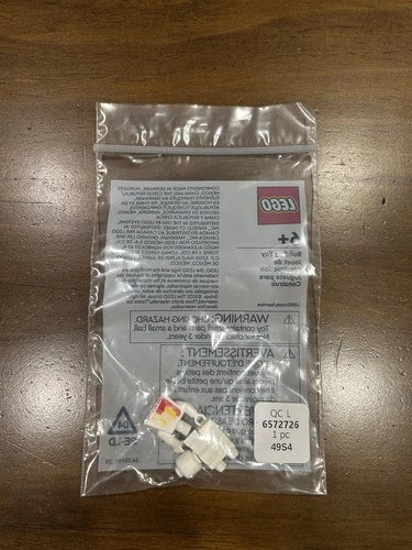 Lego Masters Scavenger Hunt All-White Minifigure 2025 SDCC Exclusive!