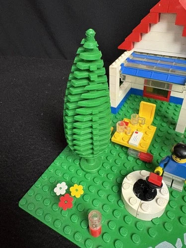Lego 6374 Holiday Home Classic City Town from 1983 P2