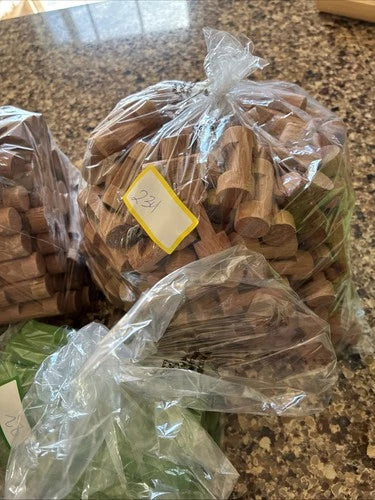Lincoln Logs Huge Lot Of 463 Assorted Pieces In VG Condition Ships Fast!