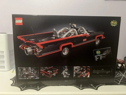 MEOW Classic TV Series Batmobile 76328 1822pcs w/ Display Stand 18+ sealed