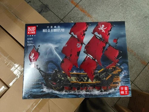 Mould King 13109 Building Blocks Queen Anne’s Revenge Pirate Ship New