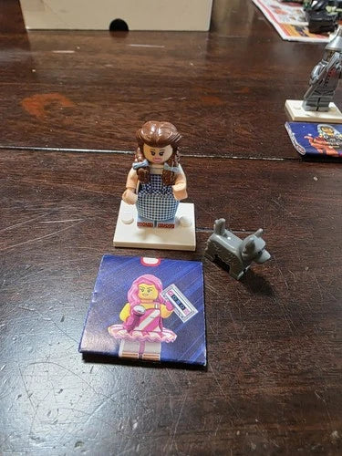 LEGO Wizard of Oz Minifigures Lot of 4 w/ Accessories & Display Bases