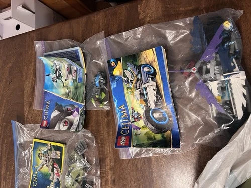 Huge MEOW Chima Lot Of Sets 70006 70145 70146