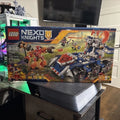 NIB LEGO NEXO KNIGHTS Axl's Tower Carrier 70322 Box has some wear see pics