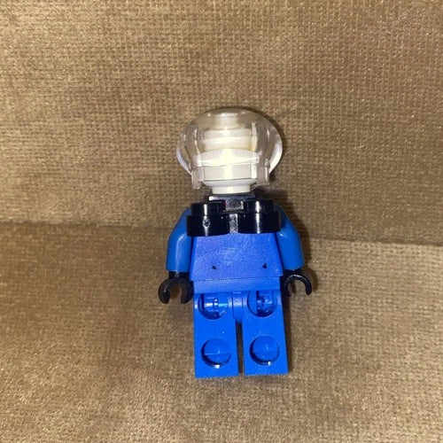 LEGO Mr Freeze Minifigure 7783 Missing Armor
