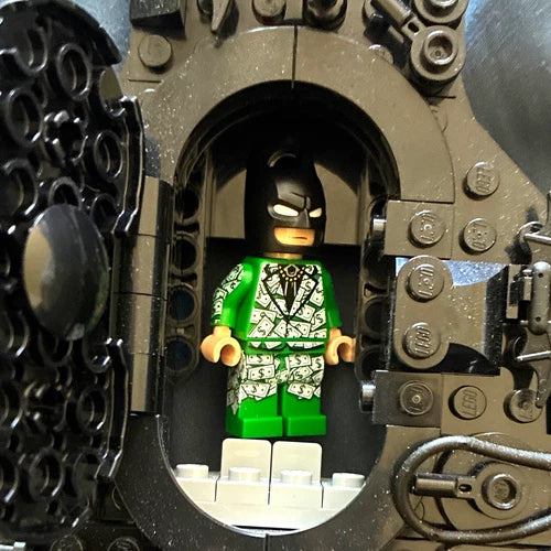 MEOW Batman minifigure batmillionaire rare cash batman