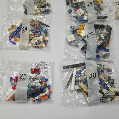 LEGO Real Madrid Santiago Bernabéu Stadium 10299 INCOMPLETE