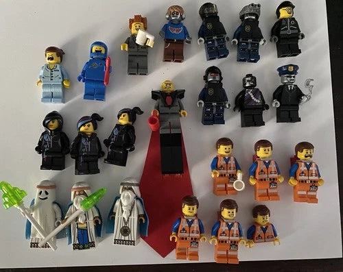 Lot of 22 Lego Movie Minifigures Vitruvius Lord Business Emmet Wyldstyle Robots