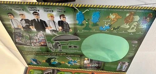 2002 Mega Blocks Alien Agency The Arrival Hangar 18 Set #5621 99% Complete