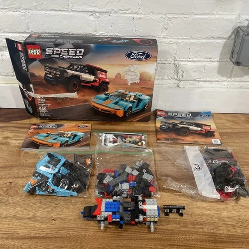 LEGO SPEED CHAMPIONS: Ford GT Heritage Edition and Bronco R (76905)