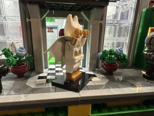 MEOW Disco Batgirl Set 70922 From the Joker Manor