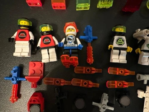 MEOW Space Parts Magnets & Minifigs Lot M-Tron Blacktron Exploriens Spyrius More
