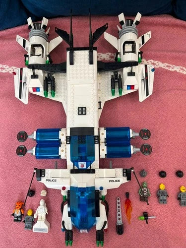 LEGO Space Police III 5974 Galactic Enforcer Spaceship,all figures,Pls Read Desc