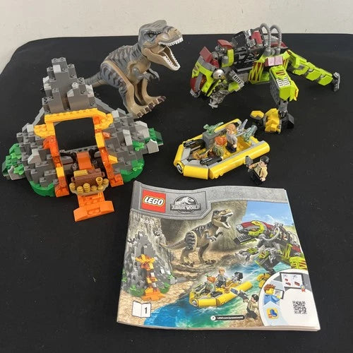 LEGO Jurassic World: T. rex vs Dino-Mech Battle (75938)
