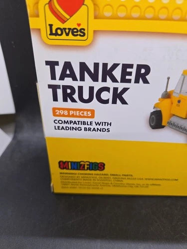 MINIZFIGS INTERLOCKING BLOCK LOVES TRAVEL STOP TANKER TRUCK RARE NEW IN BOX