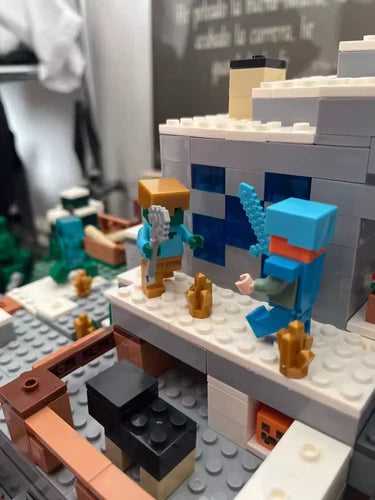 Minecraft The Mountain Cave 21137 MOC 2688 Piece Building Brick Set