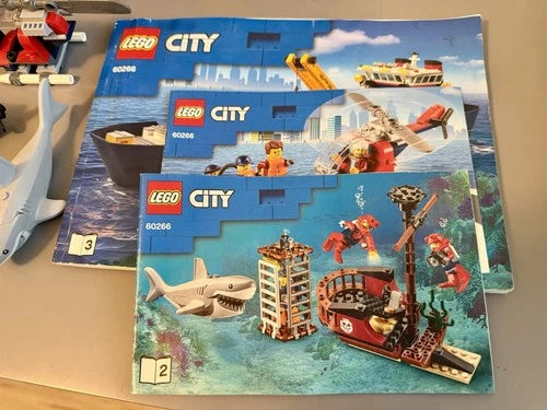 LEGO CITY Ocean Exploration Ship 60266 98% Complete Set