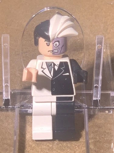 Lego Two-Face With White Hips Minifigure 7781