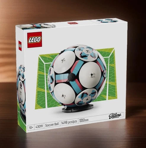 LEGO Editions Soccer Ball #43019 Building Set New Sealed In Box
