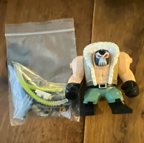 MEOW White Hooded Outfit Minifigure Lot with Accessories, Plastic, in Bag