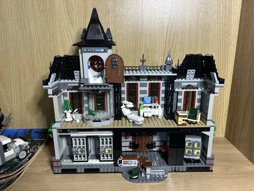 MEOW DC Super Heroes Batman Arkham Asylum Breakout 10937 Build Only No Minifigs