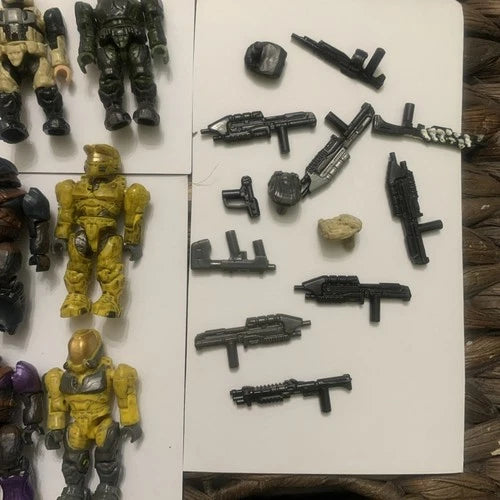 Halo Mega Construct Mega Blocks mixed lot 15 with extra pieces