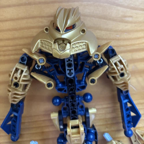 LEGO BIONICLE Brutaka 8734 Incomplete MASK weapon parts feet arms legs head lot