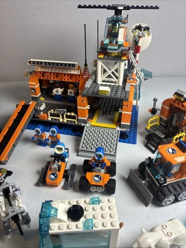 LEGO City Arctic Theme Huge Vehicle Lot - Base Camp, Helicopters 60195 60033