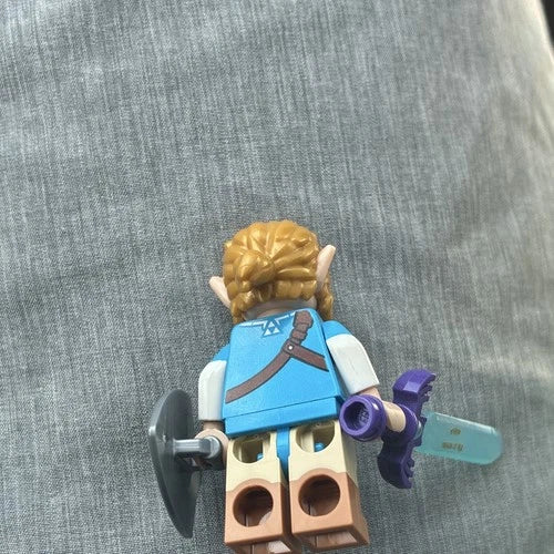 LEGO Link Zelda Breath of the Wild Minifigure w/ Shield and master 77092