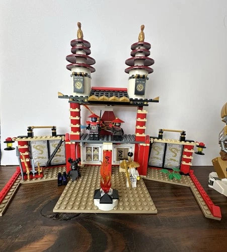 LEGO Ninjago 70505 Temple of light Set Retired 2015