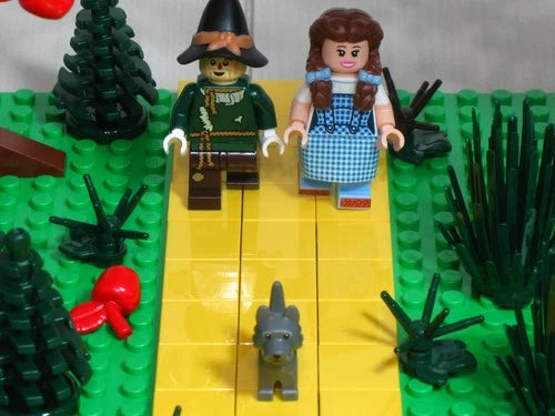 LEGO® 71023 Wizard of Oz Dorothy Scarecrow Tin Man Lion Yellow Brick Road