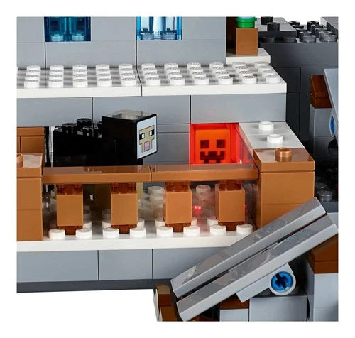 GENERIC Minecraft The Mountain Cave 21137 Retired Complete Set 2863pcs No Box