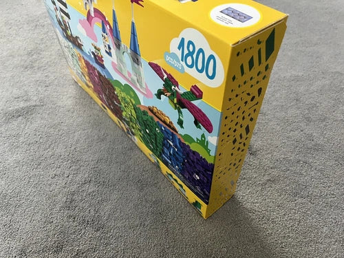 LEGO CLASSIC: Creative Fantasy Universe (11033)