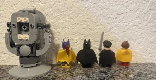 LEGO Batman Movie: The Ultimate Batmobile (70917) incomplete read description