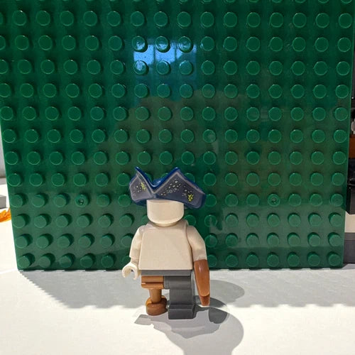 LEGO Minifigure davy jones hat hand and legs