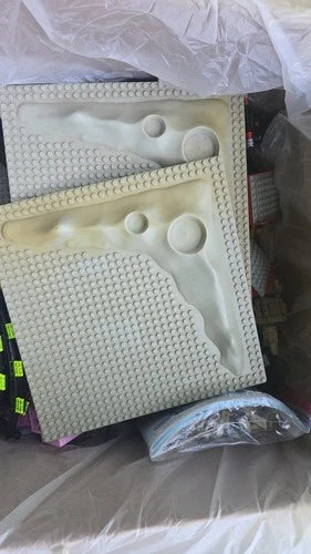 Huge MEOW Bulk Lot 24.6 lbs Mixed Bricks Vintage Classic Space Crater Baseplates